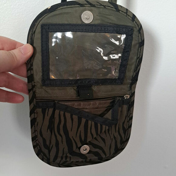 Baggallini Crossbody Teenee Phone Bagg
Green and Black Zebra Print - Picture 3 of 9